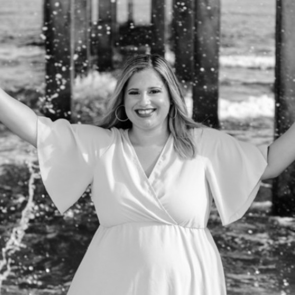 Meet your Posher, Haley - Picture 1 of 1